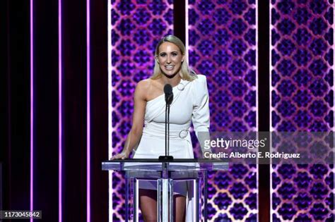 3,001 Nikki Glaser Photos & High Res Pictures